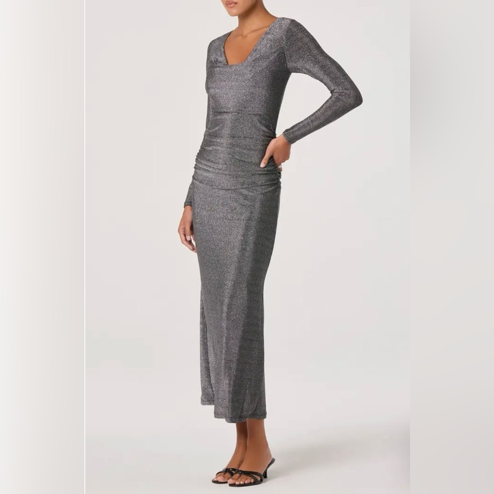 NWT Ruched Long Sleeve Knit Dress
ASTR the Label NYE Holiday Glam XS